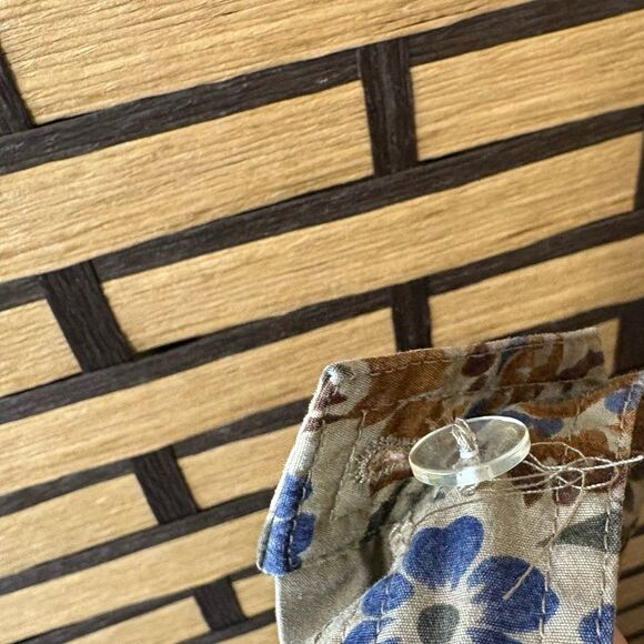 Lauren Ralph‎ Lauren Tan Floral Crops Size 6P - Picture 6 of 7